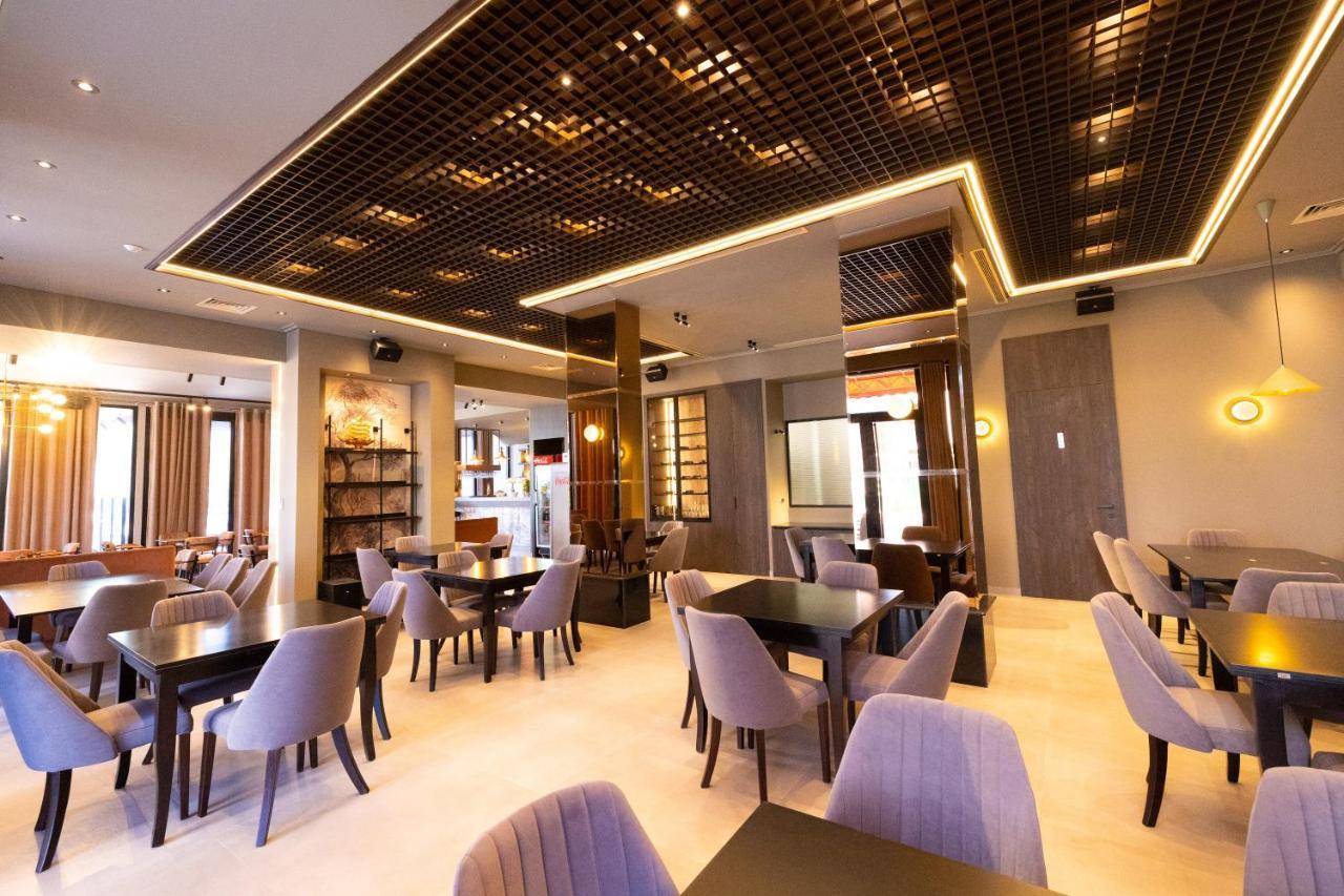 New Donantelo Hotel Vlorë Exterior foto