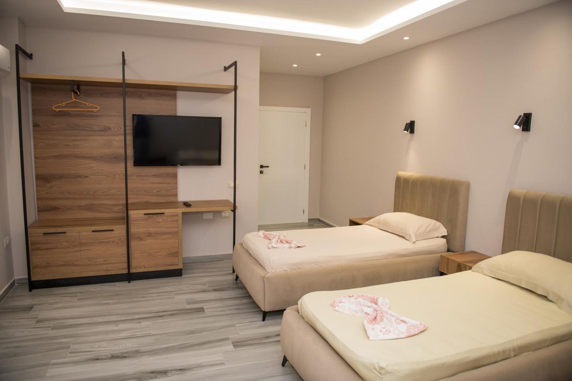 New Donantelo Hotel Vlorë Exterior foto